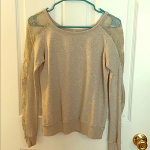 Grey sweater with lace sleeve